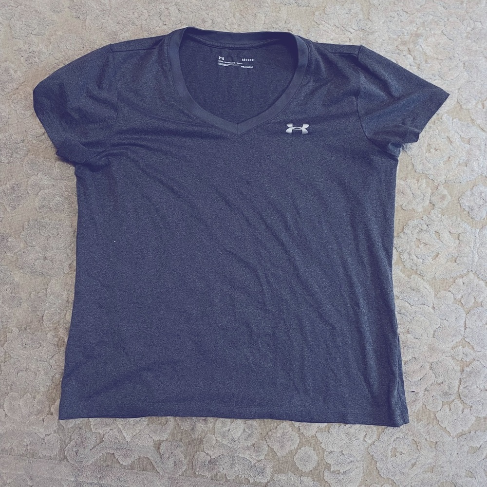 Under armor workout shirt